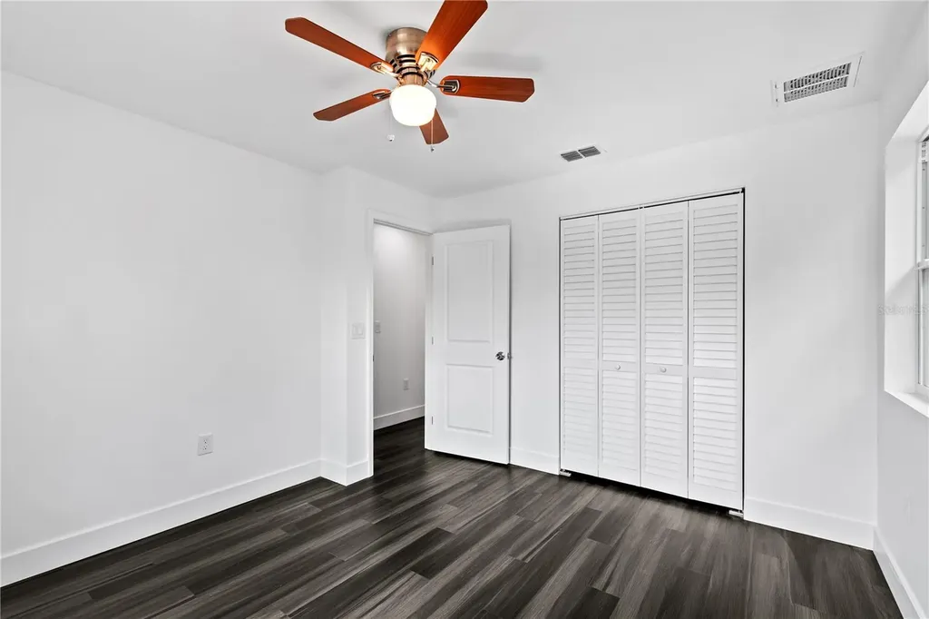 2141 Upton Court S St Petersburg FL 33712