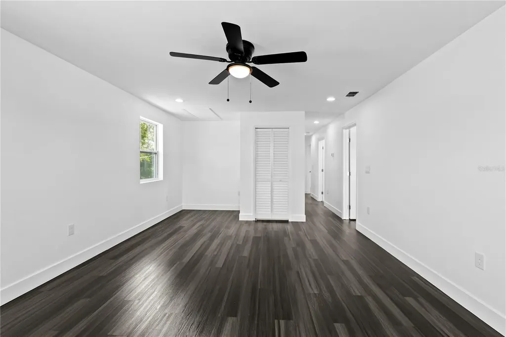 2141 Upton Court S St Petersburg FL 33712