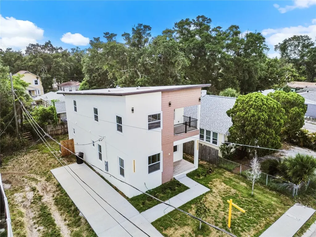2141 Upton Court S St Petersburg FL 33712