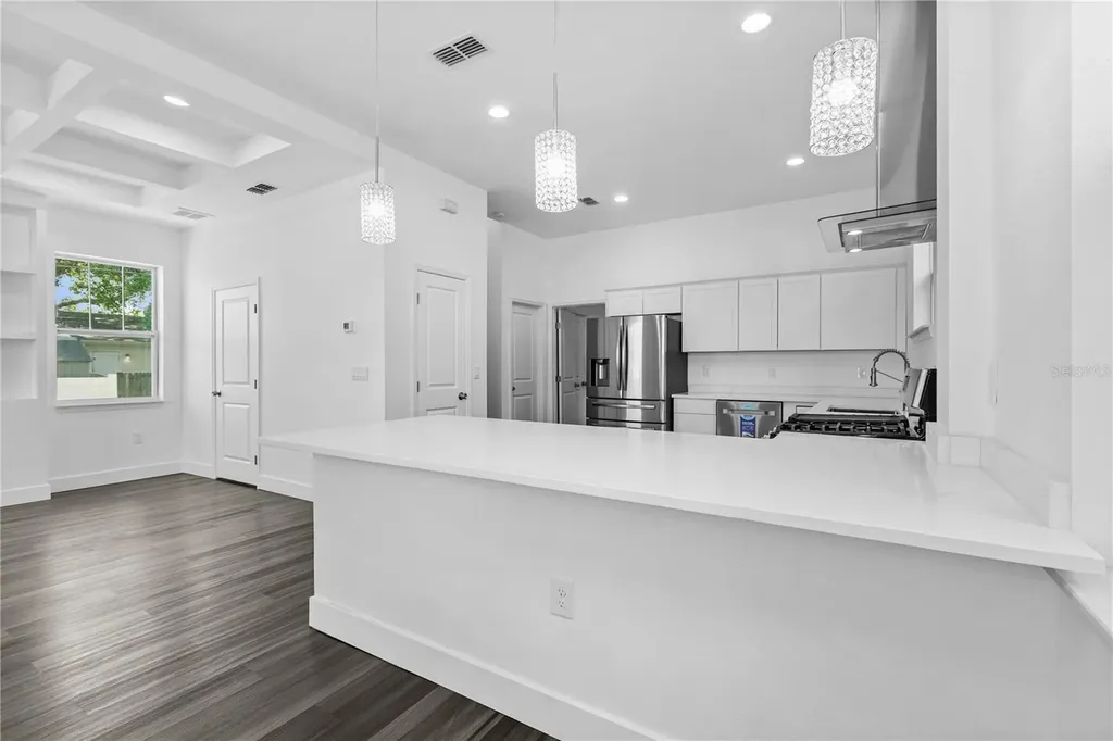 2141 Upton Court S St Petersburg FL 33712