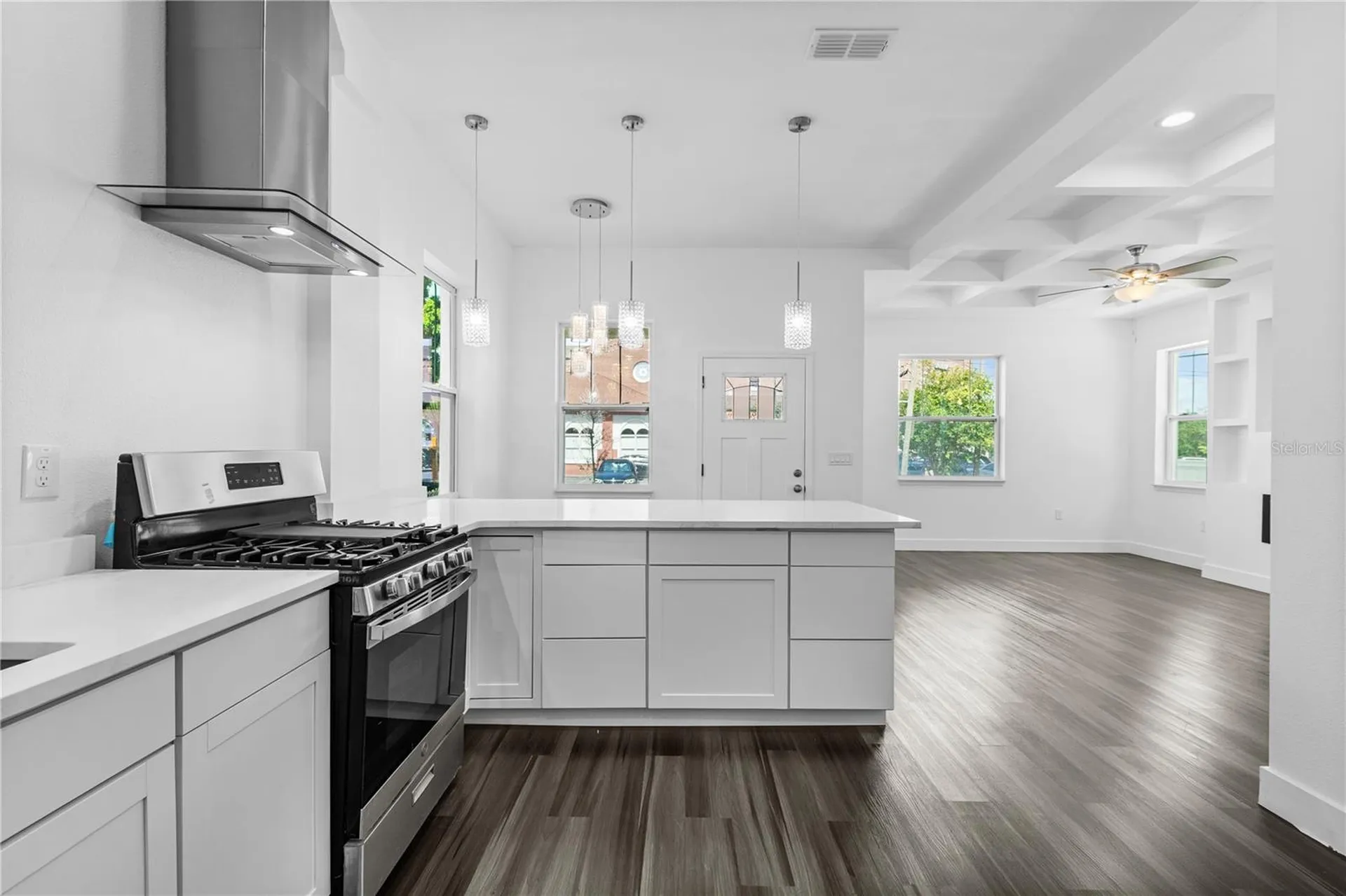 2141 Upton Court S St Petersburg FL 33712