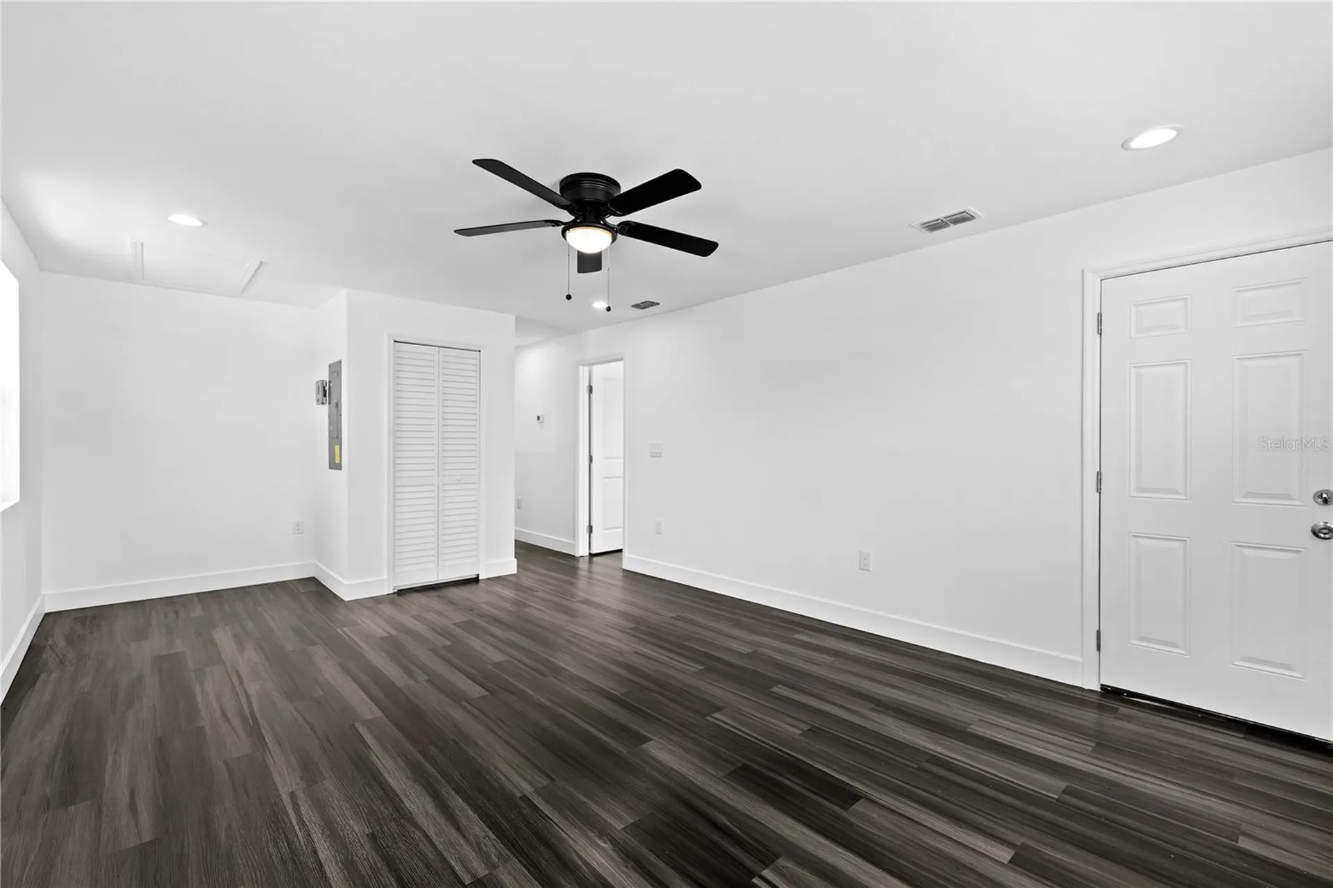 2141 Upton Court S St Petersburg FL 33712