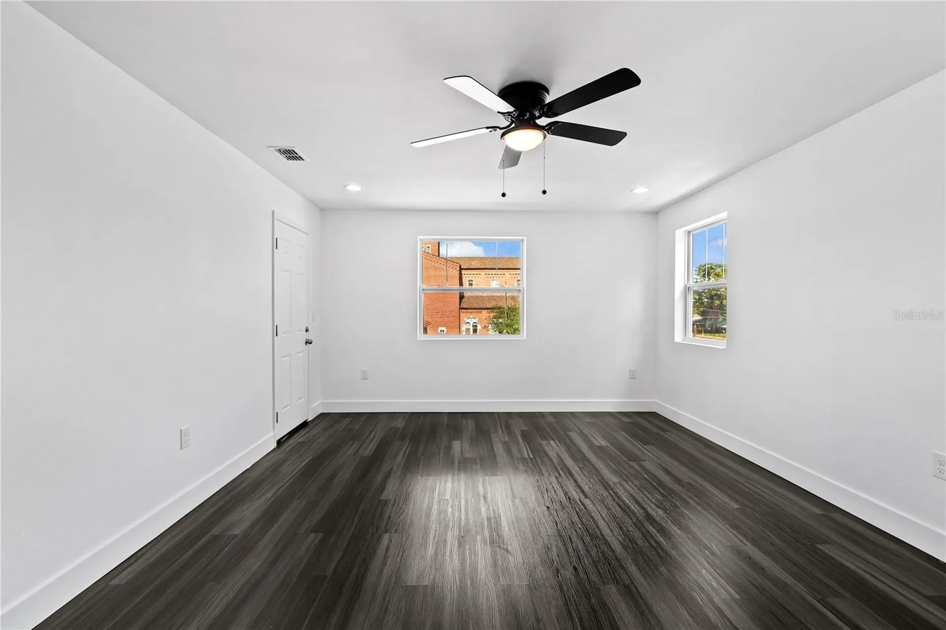 2141 Upton Court S St Petersburg FL 33712