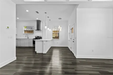 2141 Upton Court S St Petersburg FL 33712