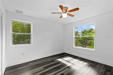 2141 Upton Court S St Petersburg FL 33712
