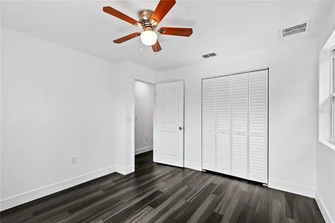 2141 Upton Court S St Petersburg FL 33712