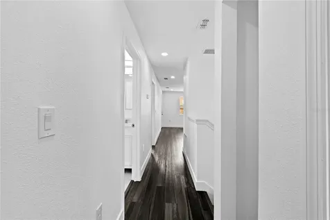2141 Upton Court S St Petersburg FL 33712