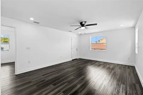 2141 Upton Court S St Petersburg FL 33712