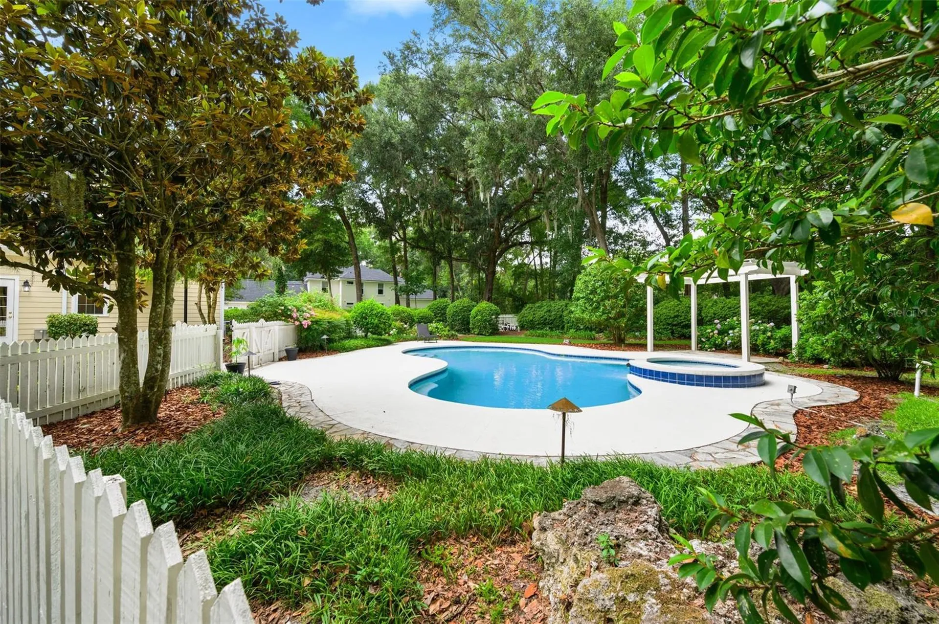 10005 SW 48th Place Gainesville FL 32608