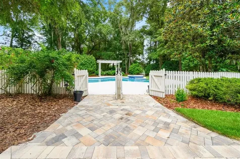 10005 SW 48th Place Gainesville FL 32608