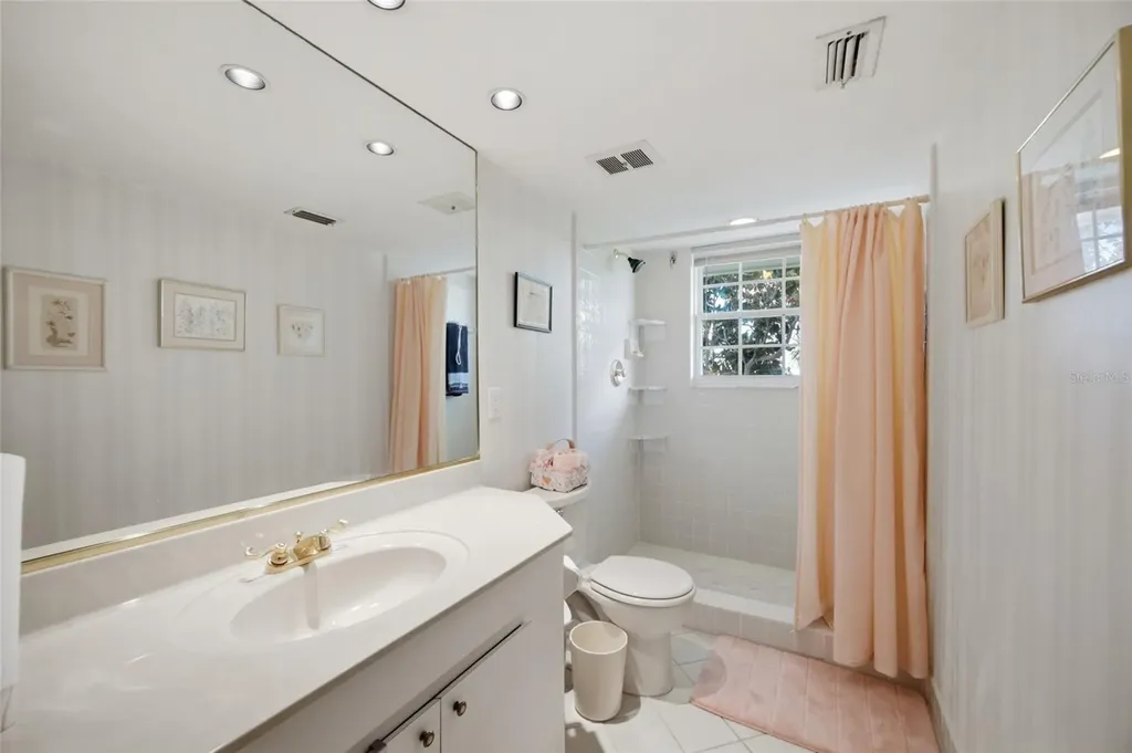 4912 58th Avenue S St Petersburg FL 33715