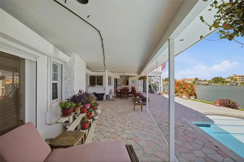 4912 58th Avenue S St Petersburg FL 33715