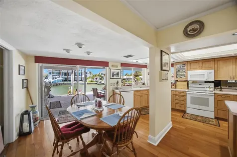 4912 58th Avenue S St Petersburg FL 33715