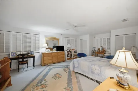 4912 58th Avenue S St Petersburg FL 33715