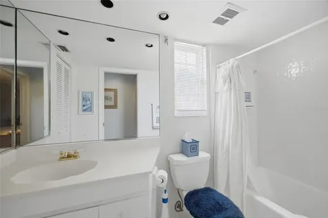 4912 58th Avenue S St Petersburg FL 33715