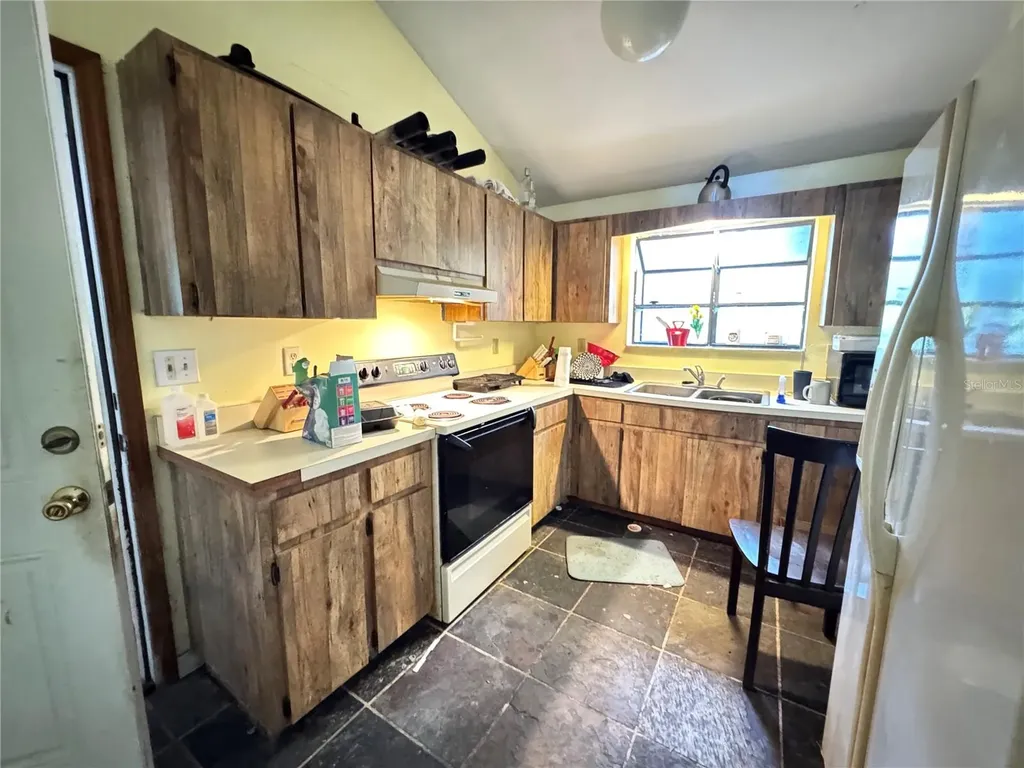 713 NW 95th Terrace Gainesville FL 32607