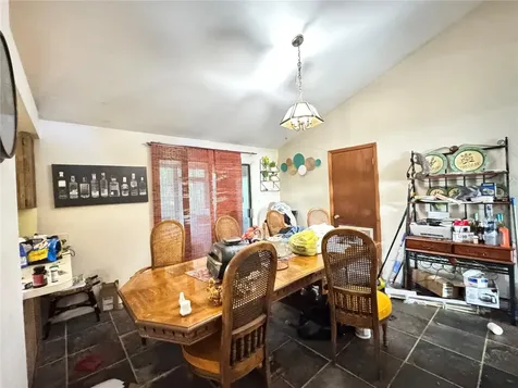 713 NW 95th Terrace Gainesville FL 32607
