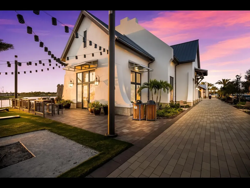 1099 Waterline Court Sarasota FL 34240