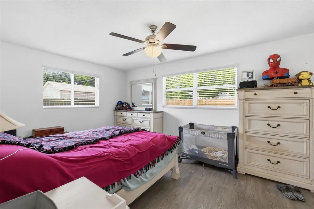 8952 Narcissus Avenue Seminole FL 33777