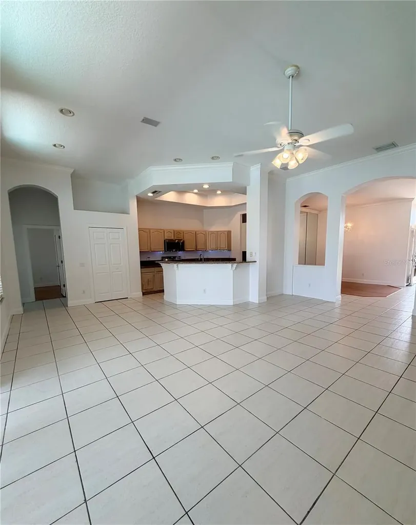 442 Knight Drive Tarpon Springs FL 34688