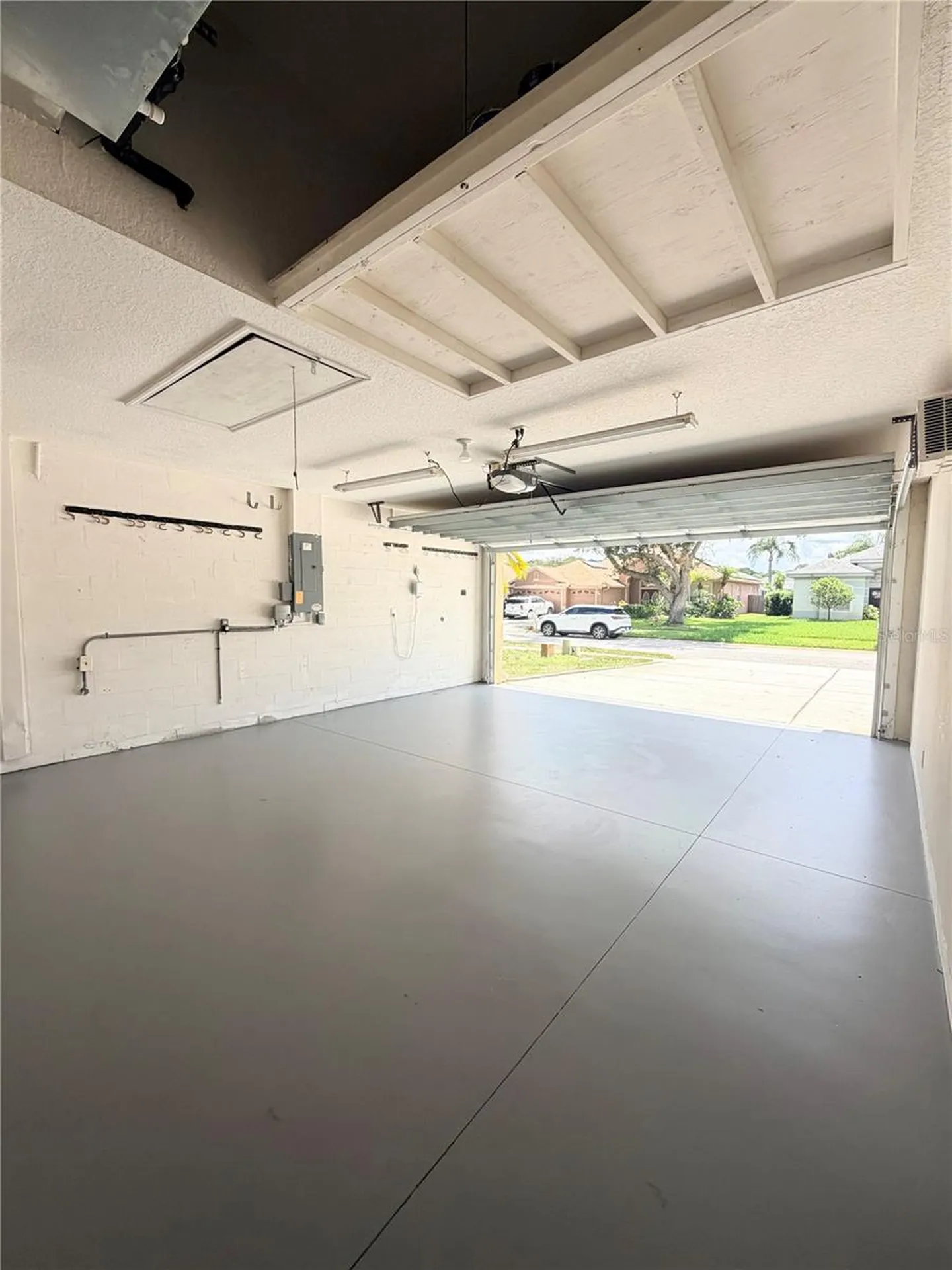 442 Knight Drive Tarpon Springs FL 34688