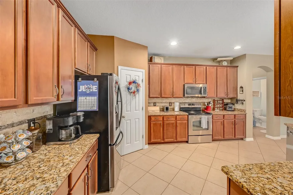 2711 Cypress Tree Trail St Cloud FL 34772