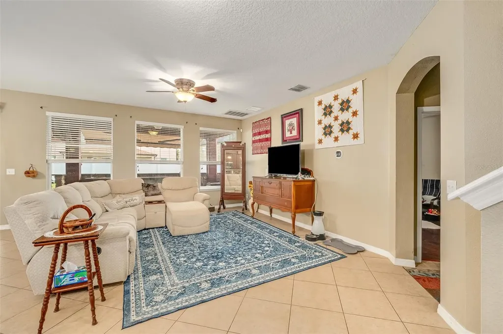 2711 Cypress Tree Trail St Cloud FL 34772
