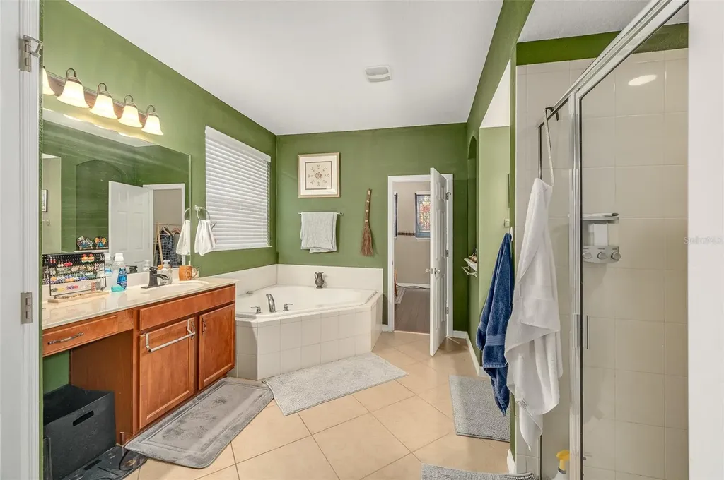 2711 Cypress Tree Trail St Cloud FL 34772