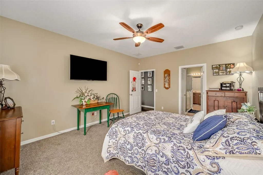 2711 Cypress Tree Trail St Cloud FL 34772