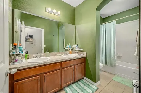 2711 Cypress Tree Trail St Cloud FL 34772