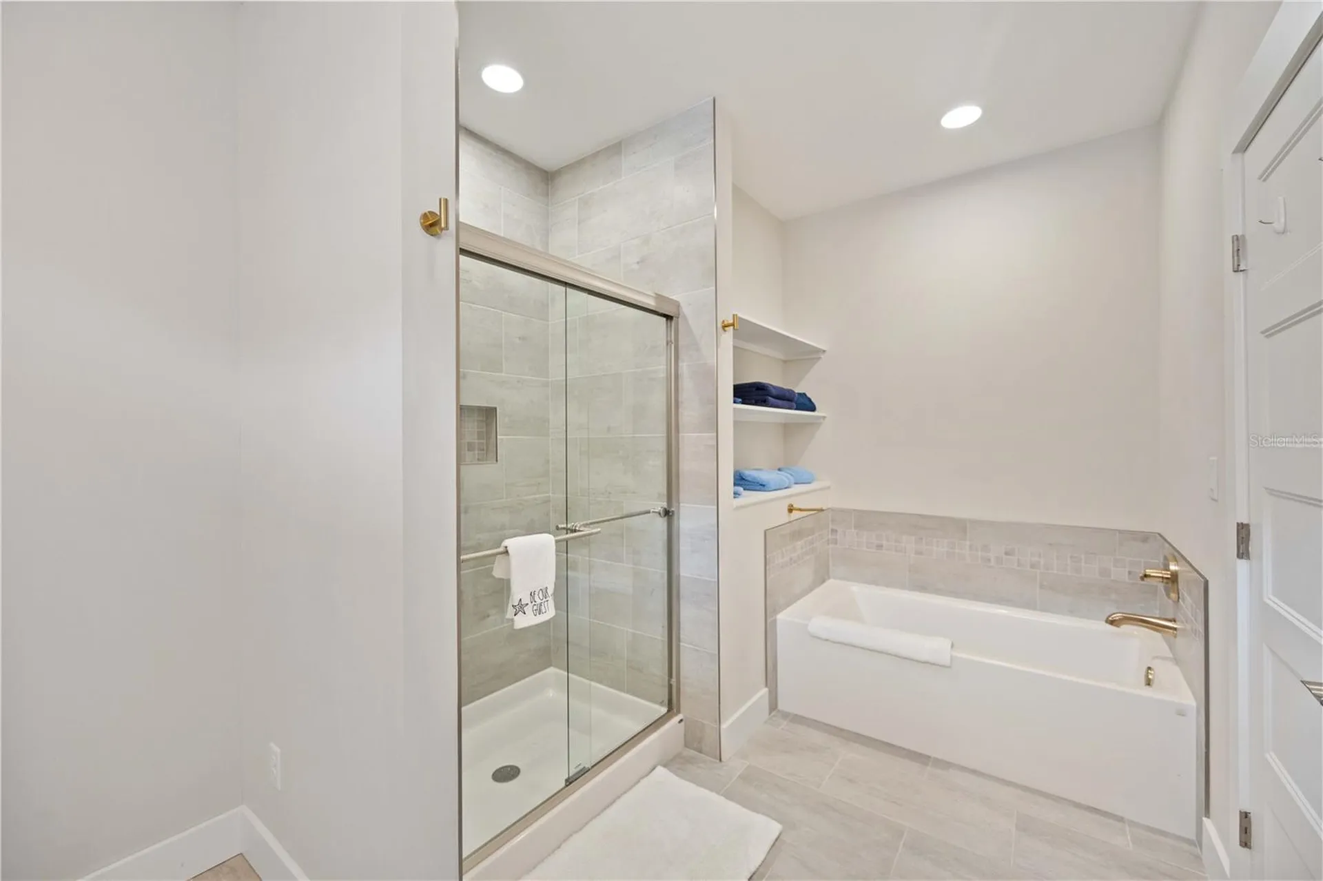 1623 8th Avenue W Bradenton FL 34205