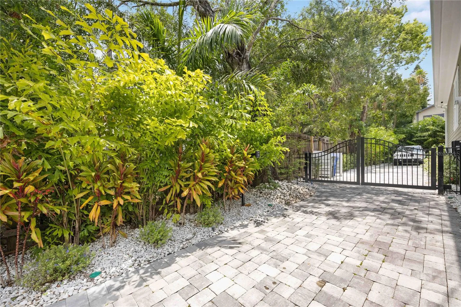 1623 8th Avenue W Bradenton FL 34205