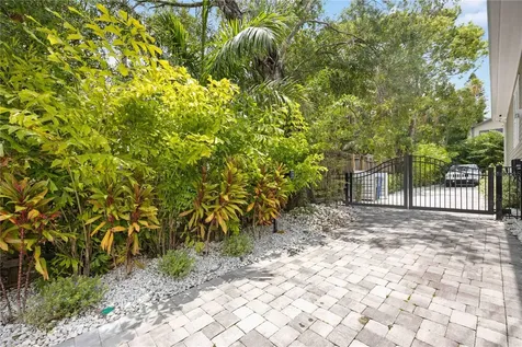1623 8th Avenue W Bradenton FL 34205