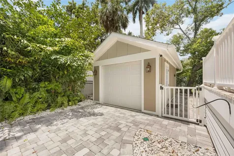 1623 8th Avenue W Bradenton FL 34205