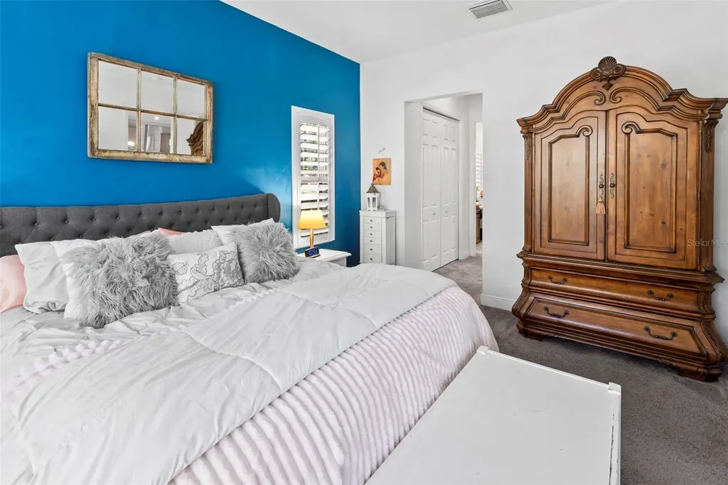 5805 Watercolor Drive Lithia FL 33547