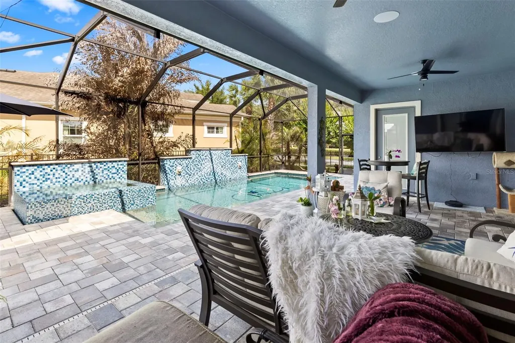 5805 Watercolor Drive Lithia FL 33547
