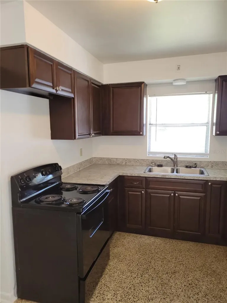 2103 Jobbins Drive Leesburg FL 34748