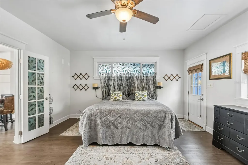 21 S Lake Street Crescent City FL 32112