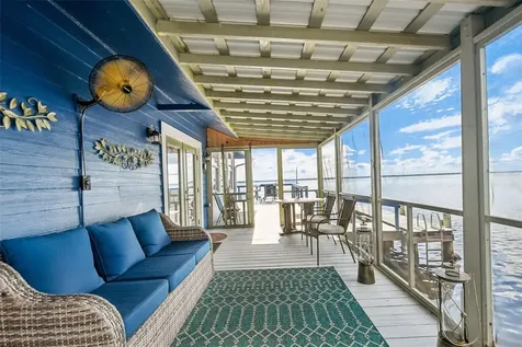 21 S Lake Street Crescent City FL 32112