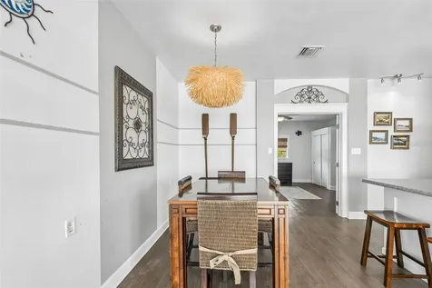 21 S Lake Street Crescent City FL 32112
