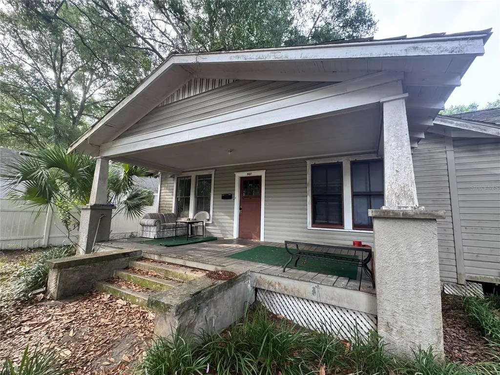 907 NW 11th Avenue Gainesville FL 32601