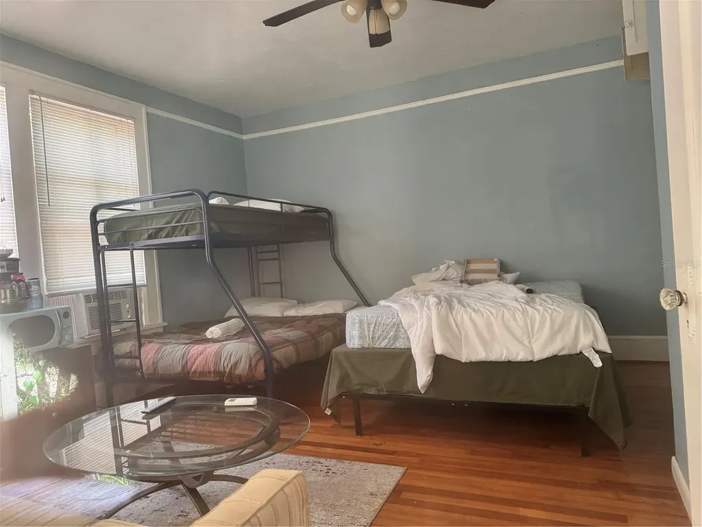 907 NW 11th Avenue Gainesville FL 32601