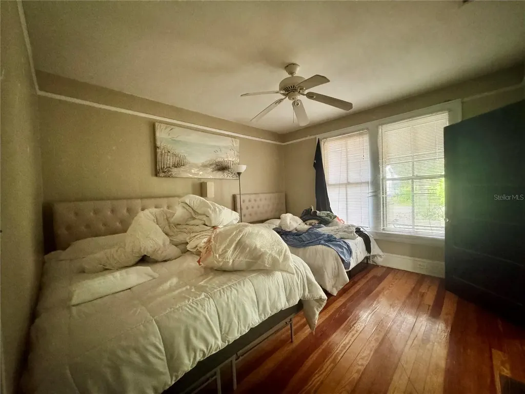 907 NW 11th Avenue Gainesville FL 32601