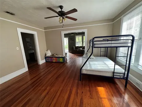 907 NW 11th Avenue Gainesville FL 32601
