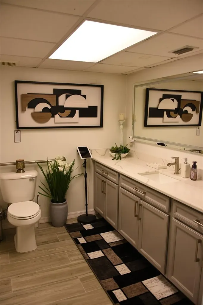 418 S Tamiami Trail Osprey FL 34229