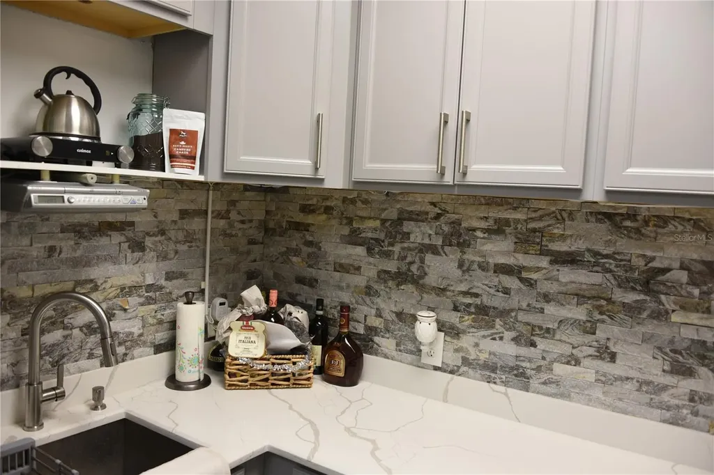 418 S Tamiami Trail Osprey FL 34229