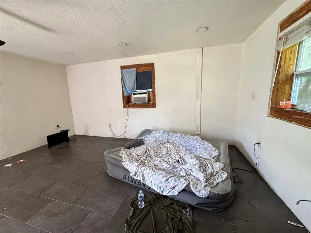 3230 NW 11th Street Gainesville FL 32609