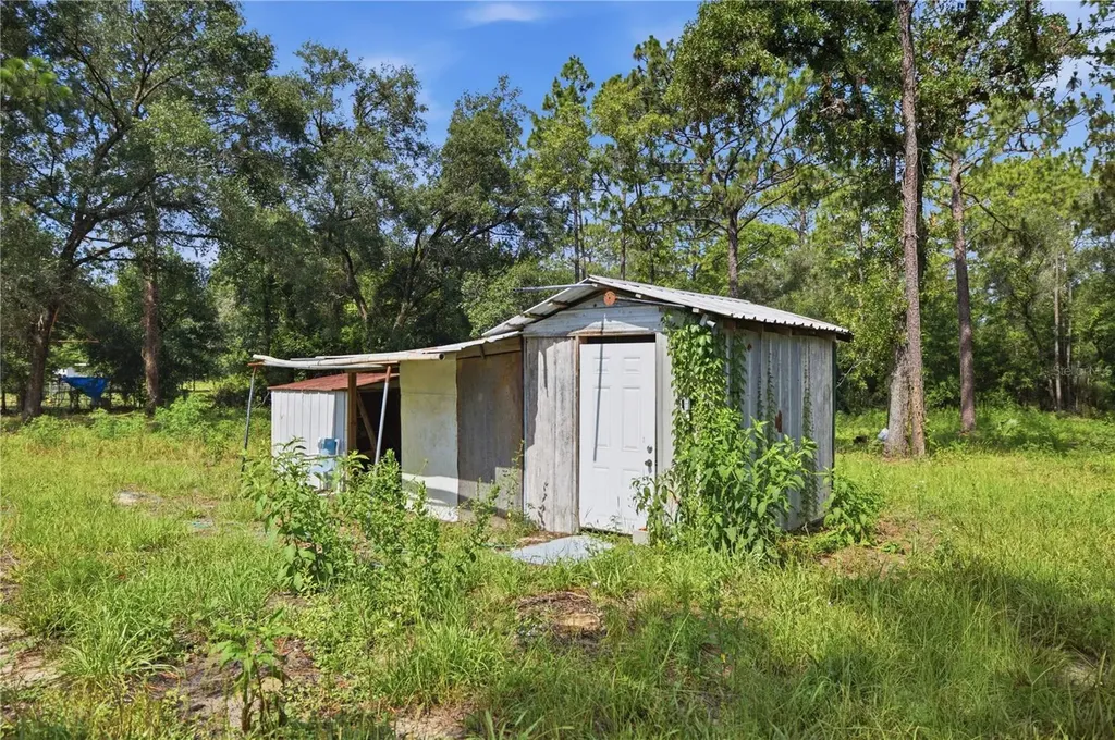 2290 SE 141st Avenue Morriston FL 32668