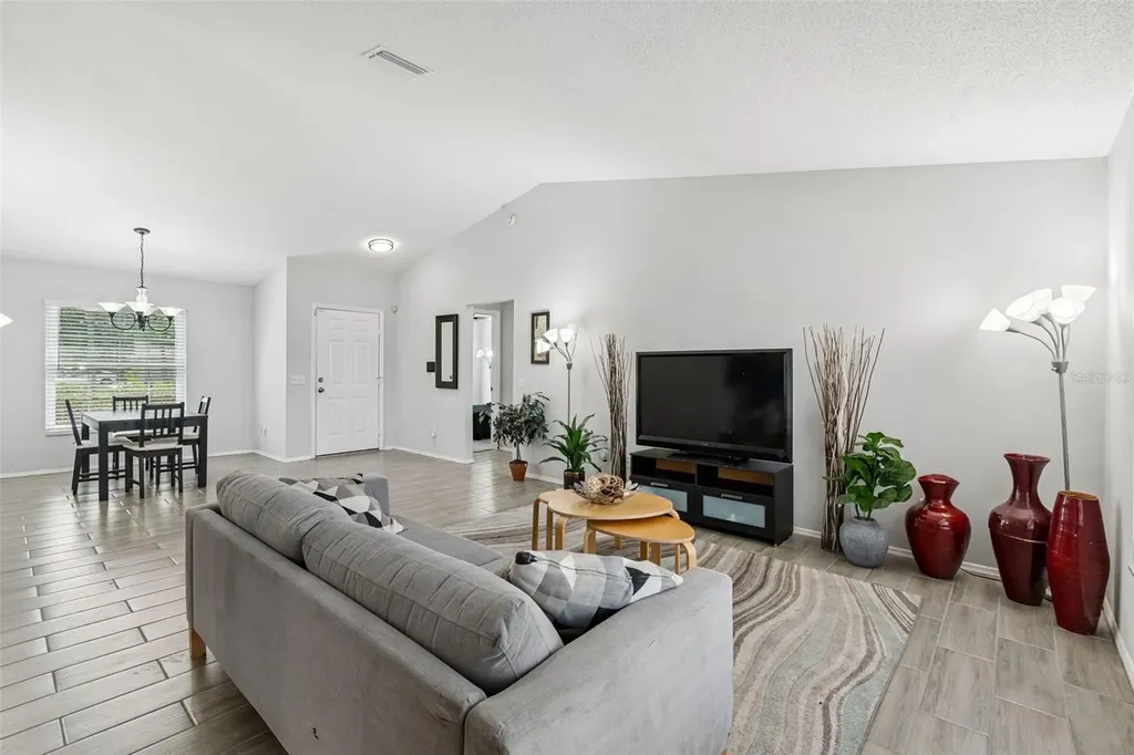 201 113th Street E Bradenton FL 34212