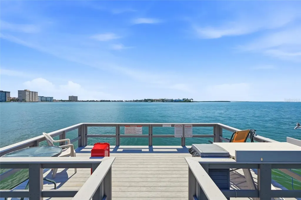 6105 Palma Del Mar Boulevard S St Petersburg FL 33715